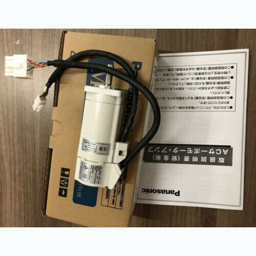 New in Box Panasonic Msma012a1n Servo Motor